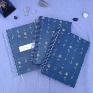 Combo Astral 2: Planner + Caderno Colorido + Caderno Clássico + BRINDE